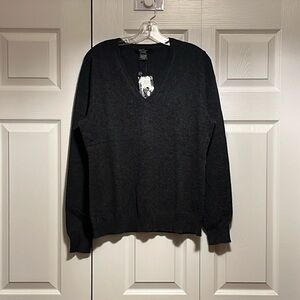 Lord & Taylor women’s cashmere v-neck sweater - grey color - XL - NWT